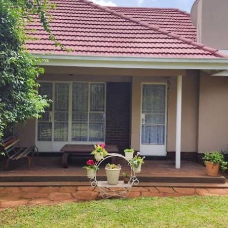 Lovely 3 Bed In Mount Pleasant - 2153 Harare Ngoại thất bức ảnh