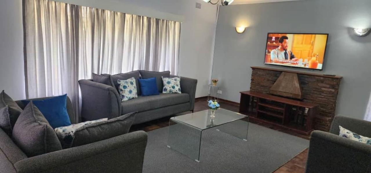 Lovely 3 Bed In Mount Pleasant - 2153 Harare Ngoại thất bức ảnh
