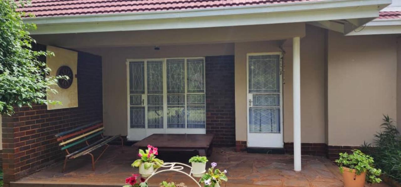 Lovely 3 Bed In Mount Pleasant - 2153 Harare Ngoại thất bức ảnh